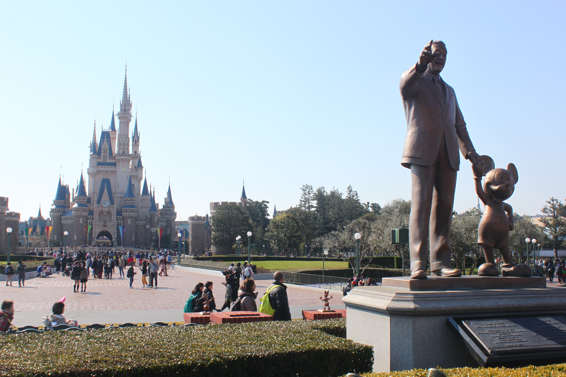 ディズニーチケット付きプランで東京ディズニーランドへ