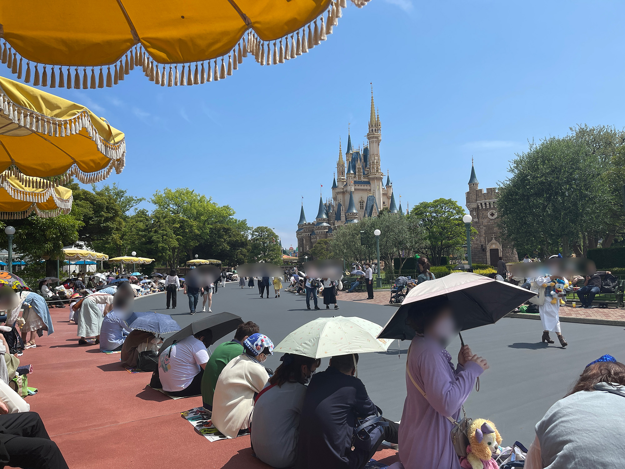 ディズニーランド混雑状況