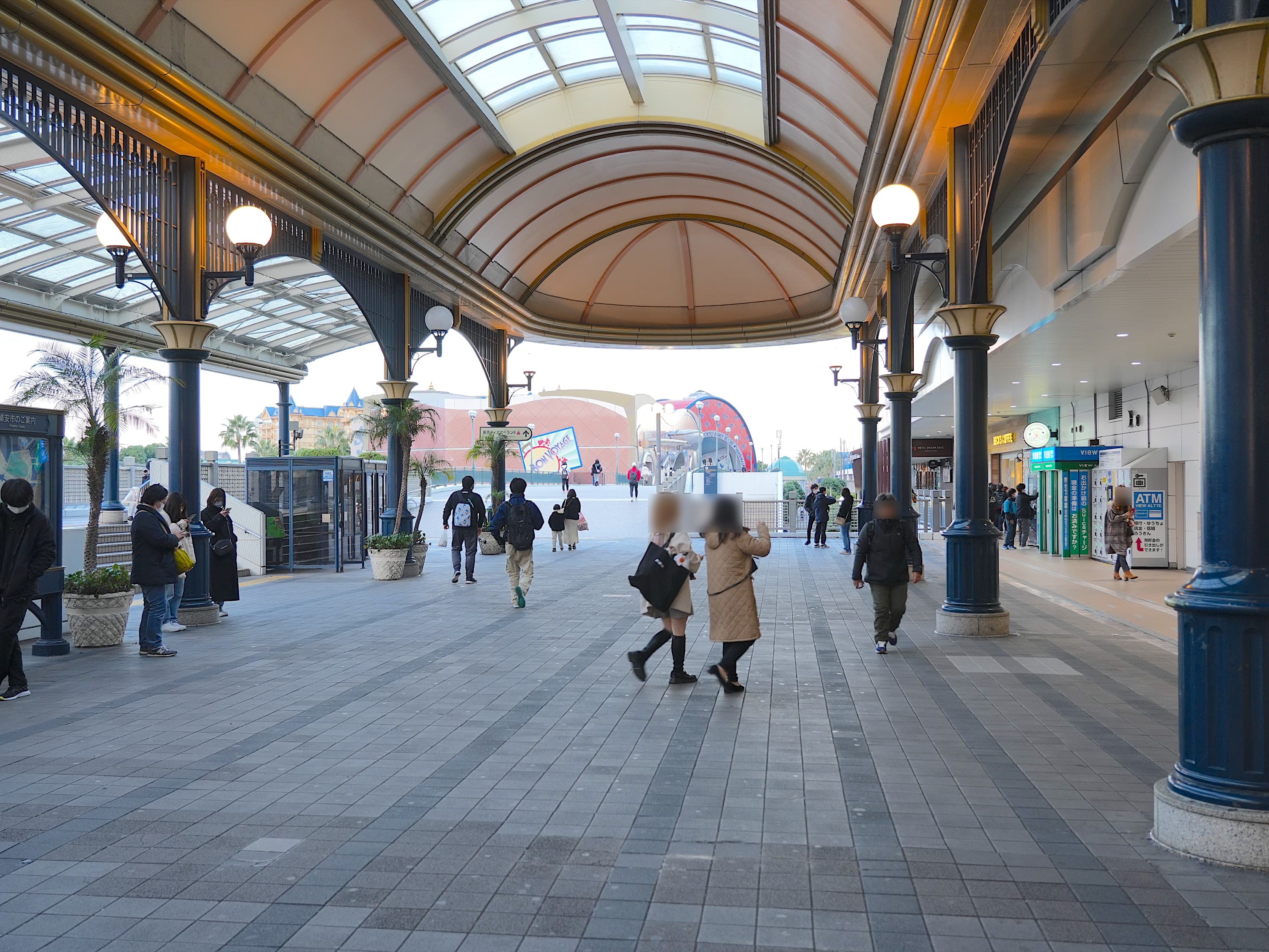 12月ディズニーランド混雑レポ：舞浜駅改札前