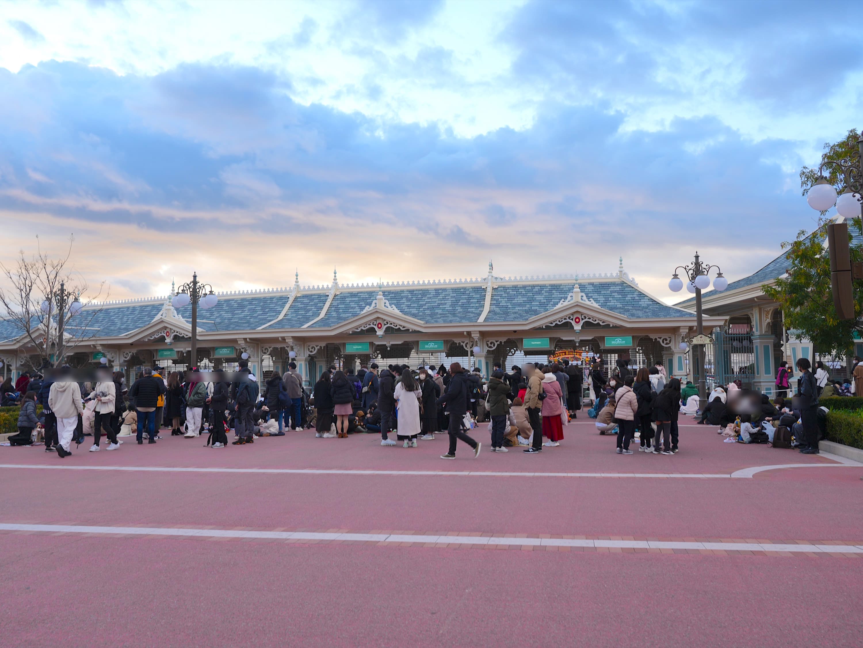 12月ディズニーランド混雑レポ：開園待ち列