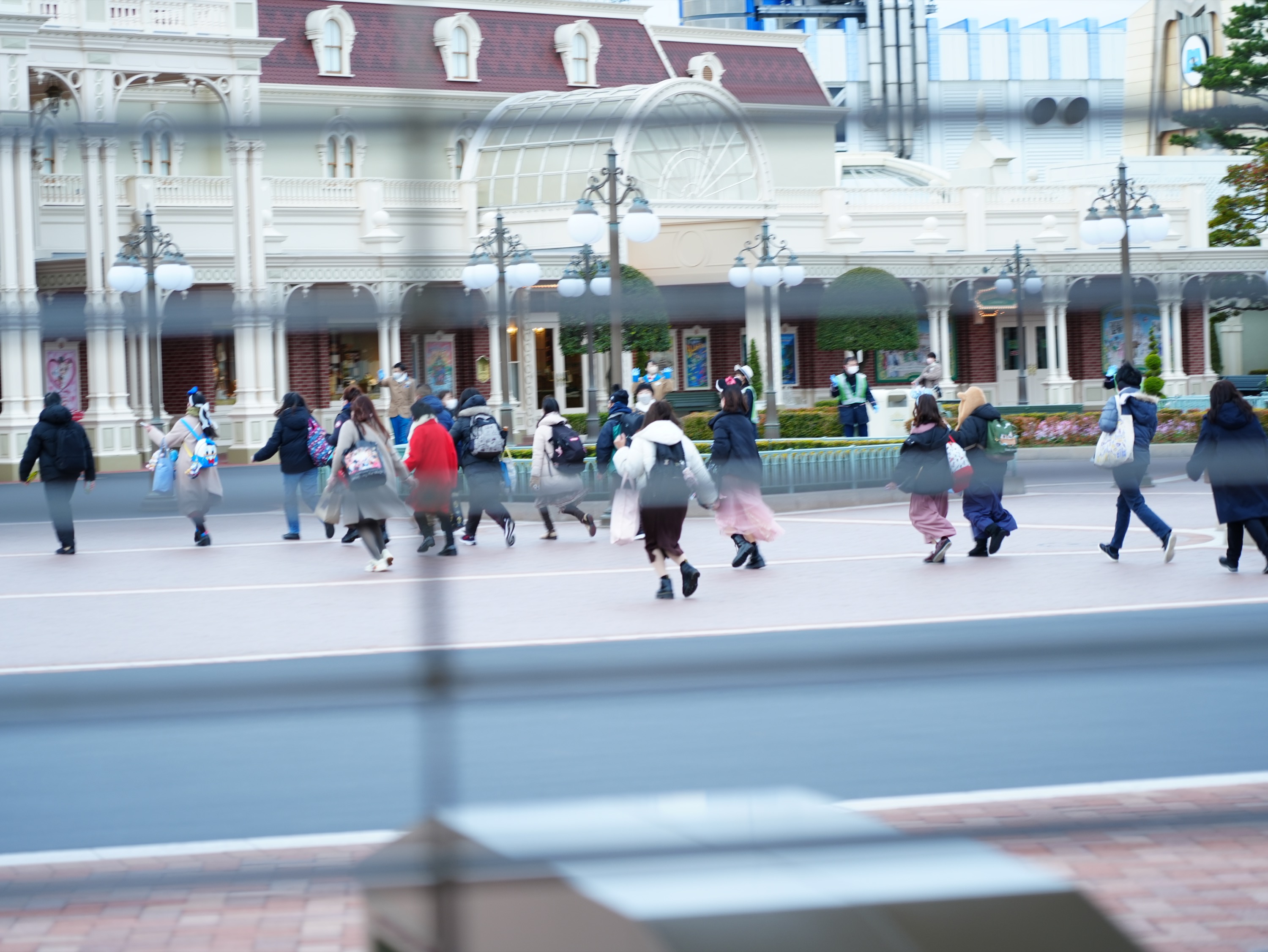 1月ディズニーランド混雑レポ：一般ゲストより先行して入園できるハッピーエントリー利用者