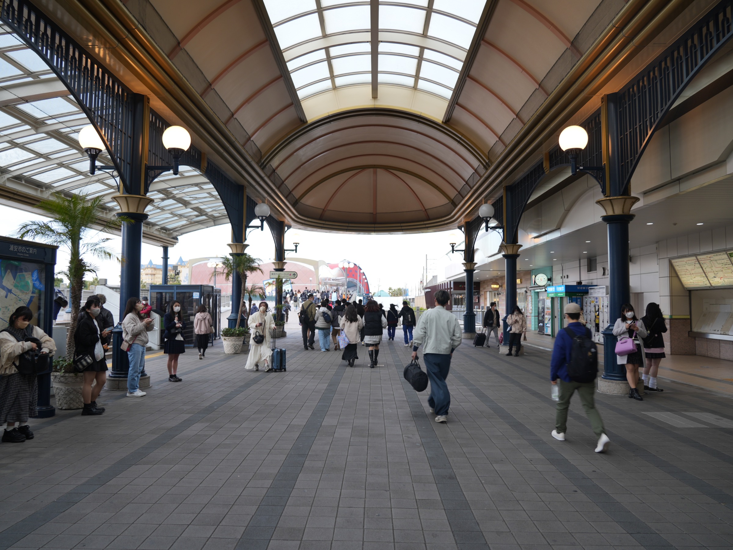 3月ディズニーランド混雑レポ：舞浜駅前（7:20頃）