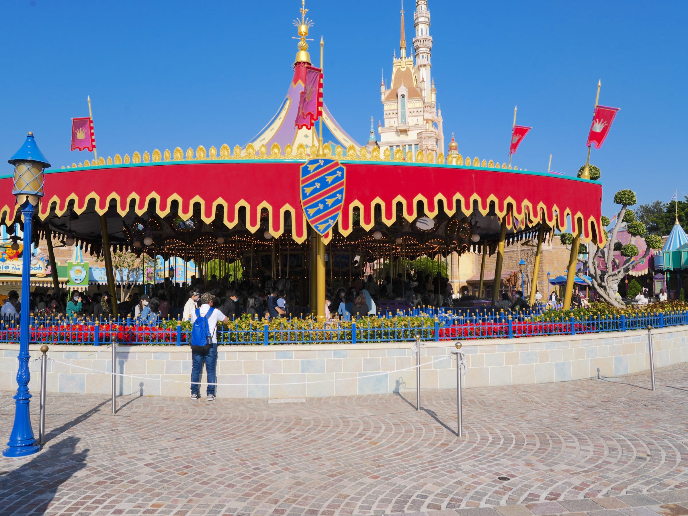 香港ディズニーランドのアトラクション：シンデレラ・カルーセル