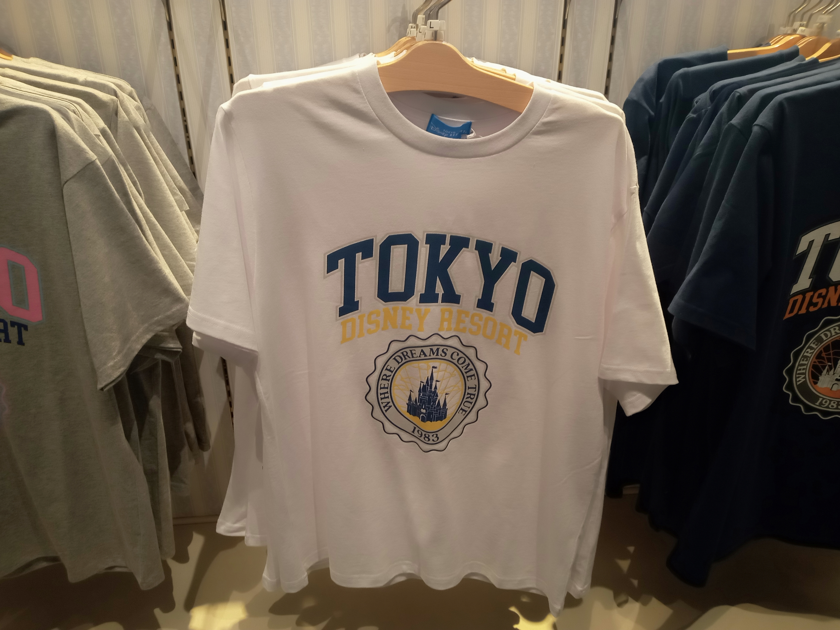 ロゴTシャツ（ホワイト）