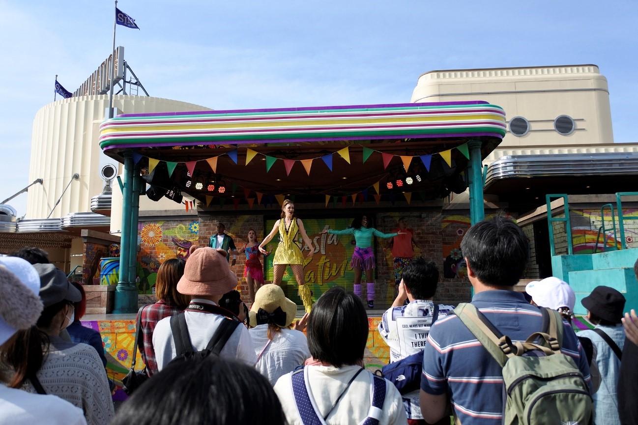 ラテンのリズムを感じて一緒に踊ろう！