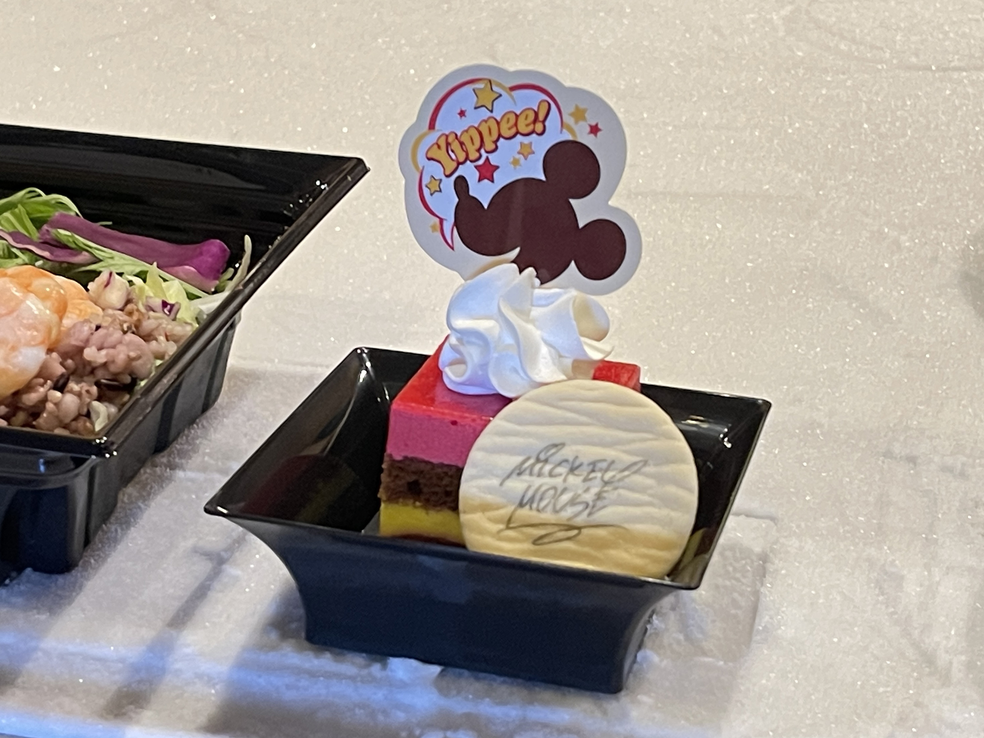 ラズベリー＆レモンムースケーキ