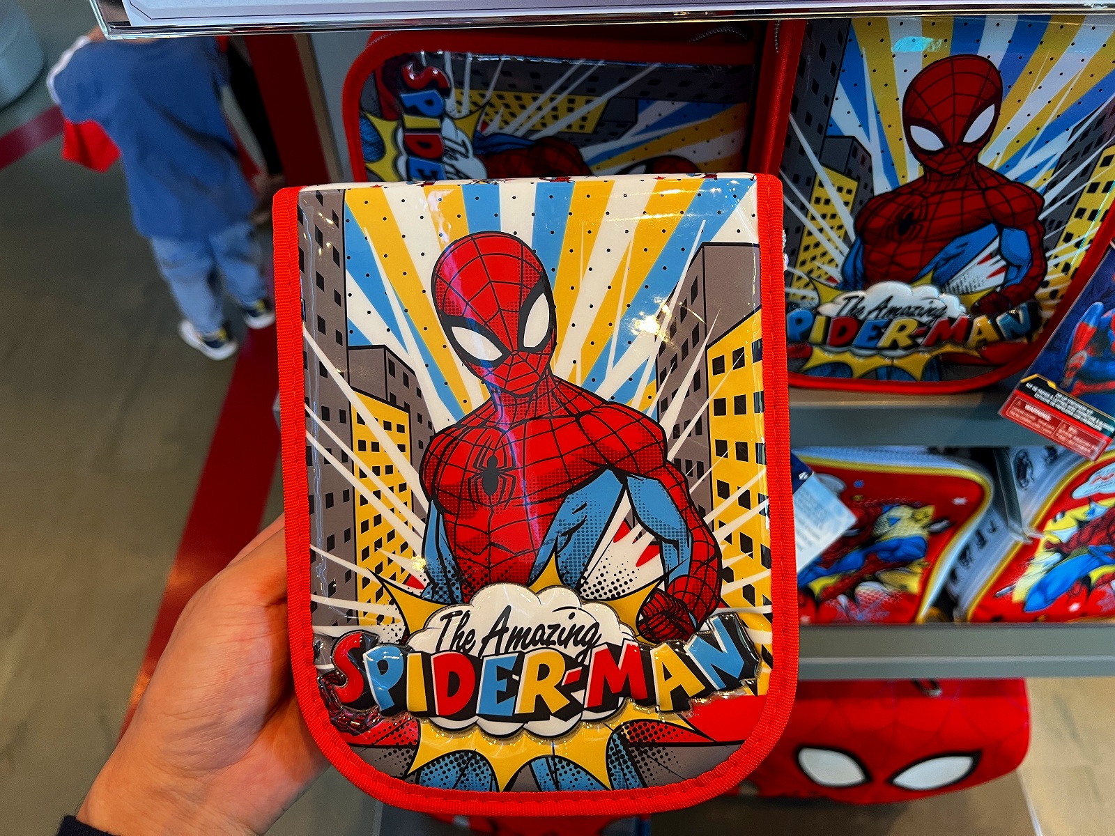 香港ディズニーマーベルグッズ：スパイダーマンのミニポリエステルポーチ