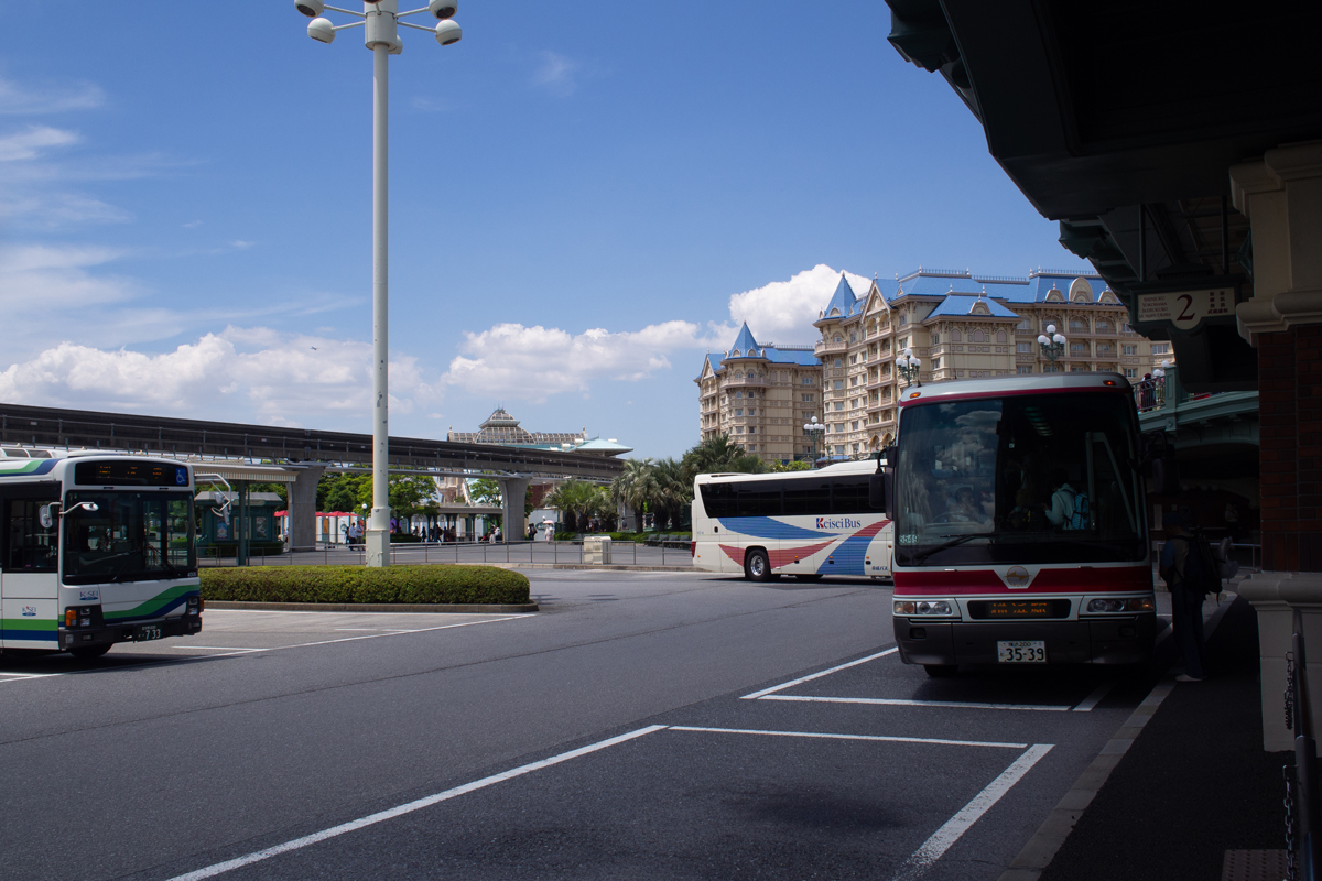 東京ディズニーリゾート発・横浜駅行き