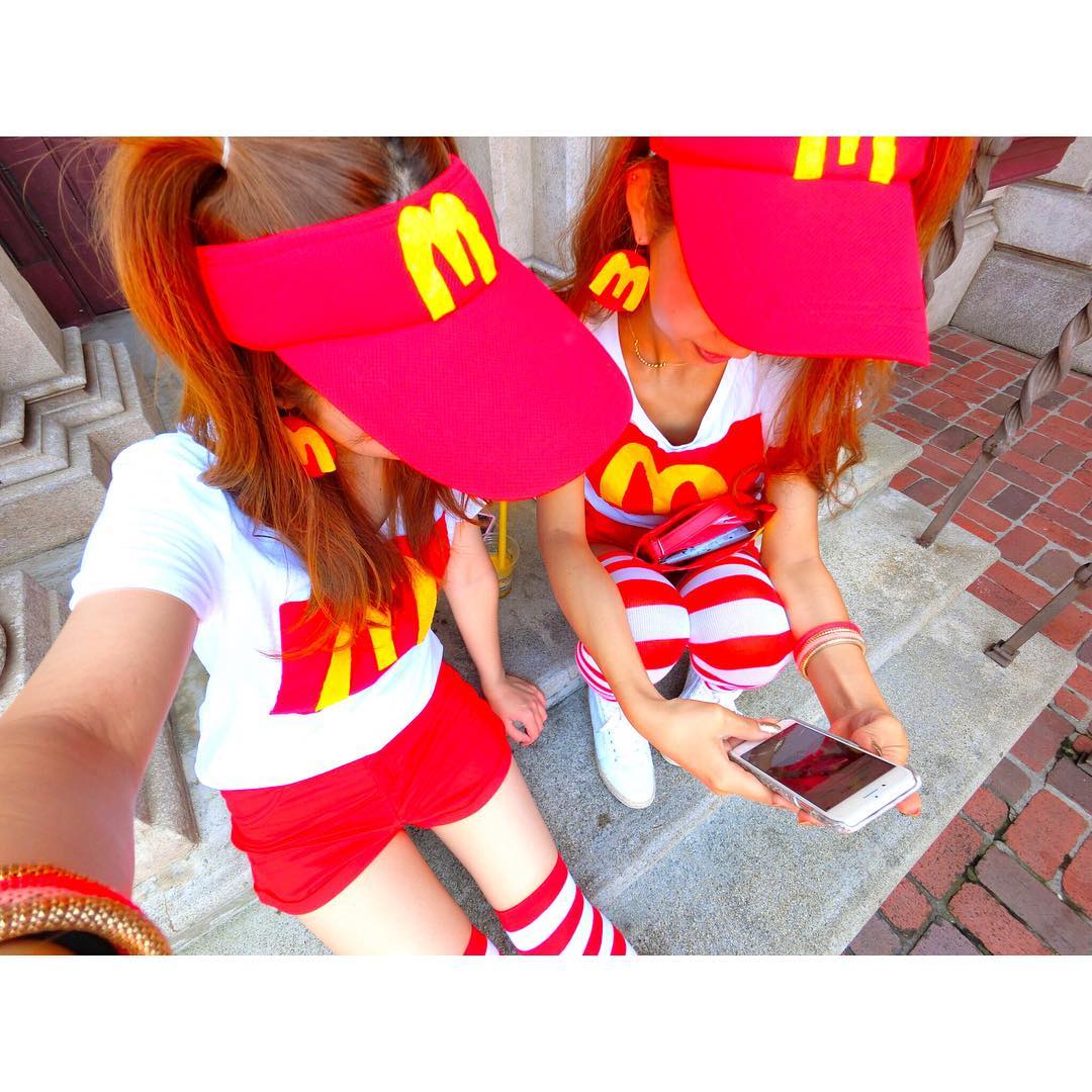 マックガールコスプレ