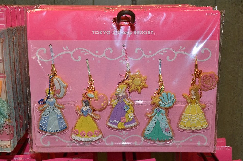 ディズニーランドのプリンセスグッズとショップ！人気のアリエルやラプンツェルのお土産を買おう