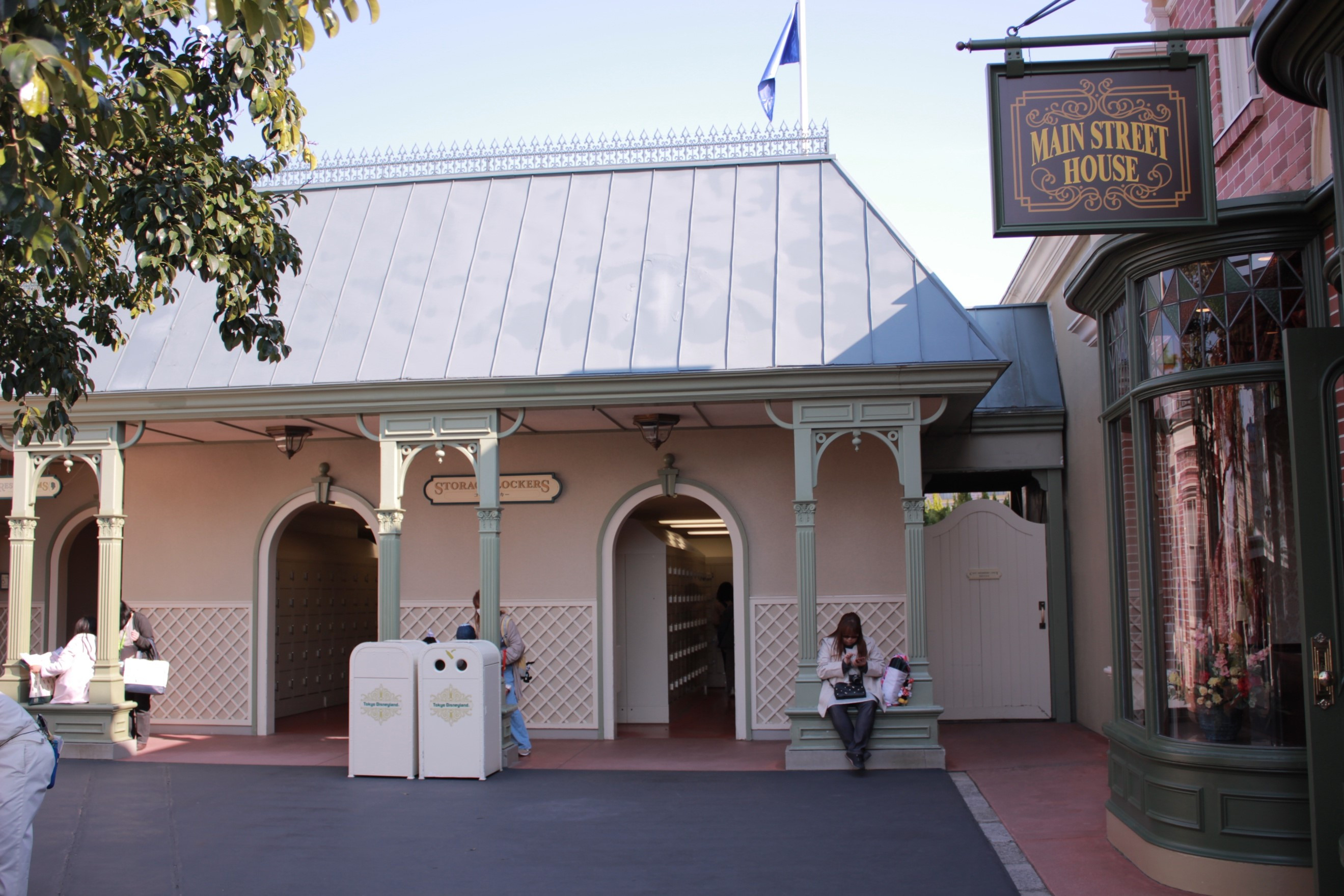 東京ディズニーランドのコインロッカー