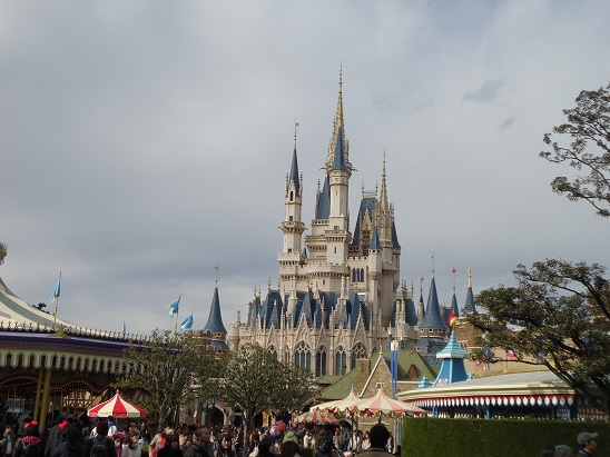 ディズニーランドは35周年！