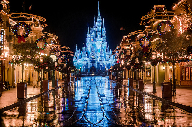 雨の日のディズニーランド