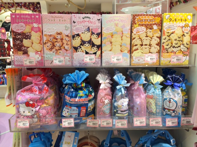 サンリオギフトゲート　お菓子売り場