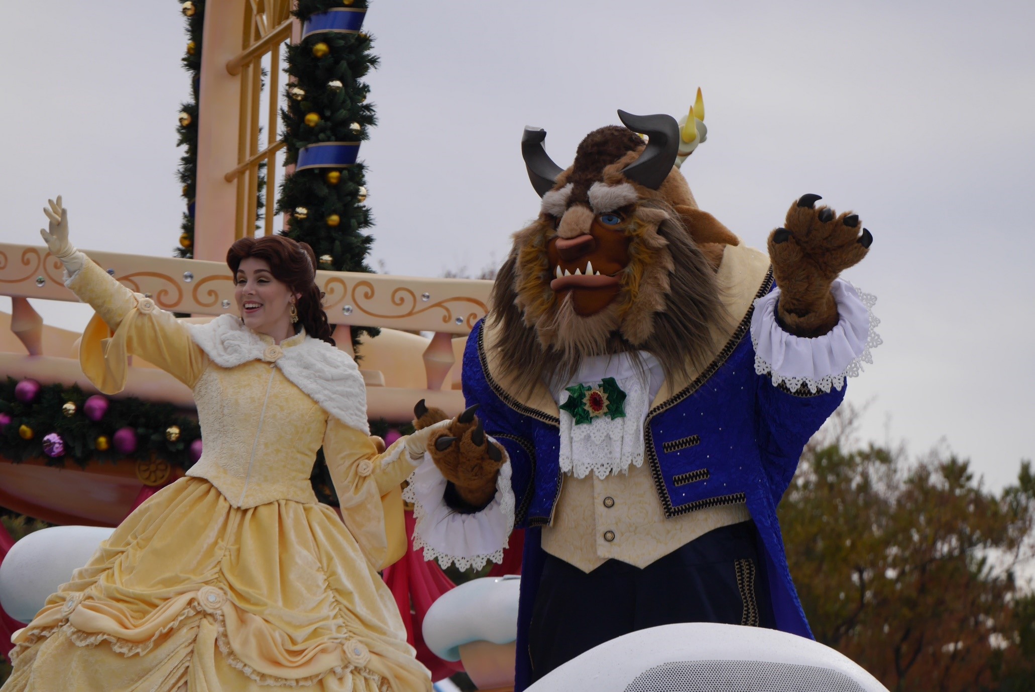 東京ディズニーランドで会えるビースト。優しい瞳をしていますね！