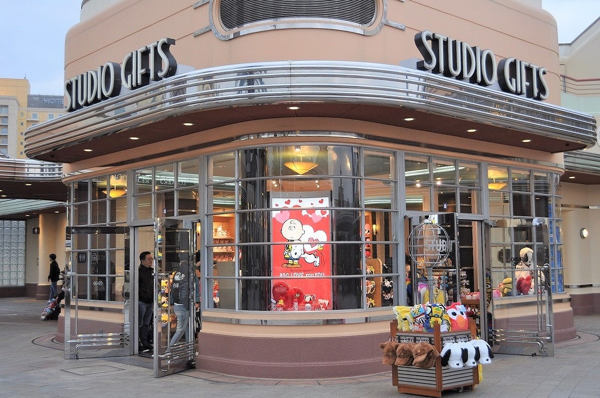 【USJ】グッズは通販できる！公式通販サイトの利用方法や購入できるグッズの種類、疑問を徹底解説