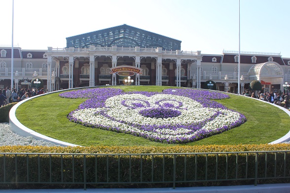 東京ディズニーランドのメインエントランス