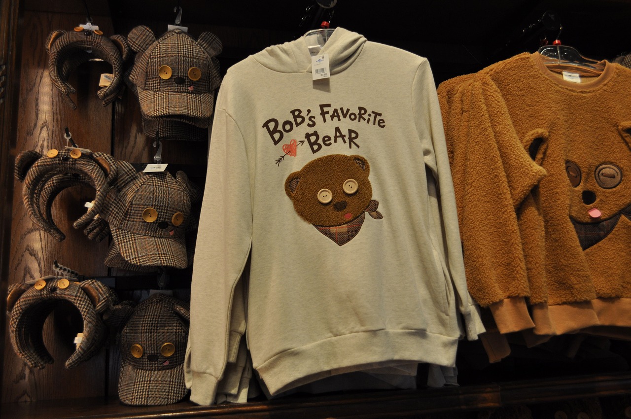 BOB's FAVORITE BEARシリーズのティムフード付きパーカー