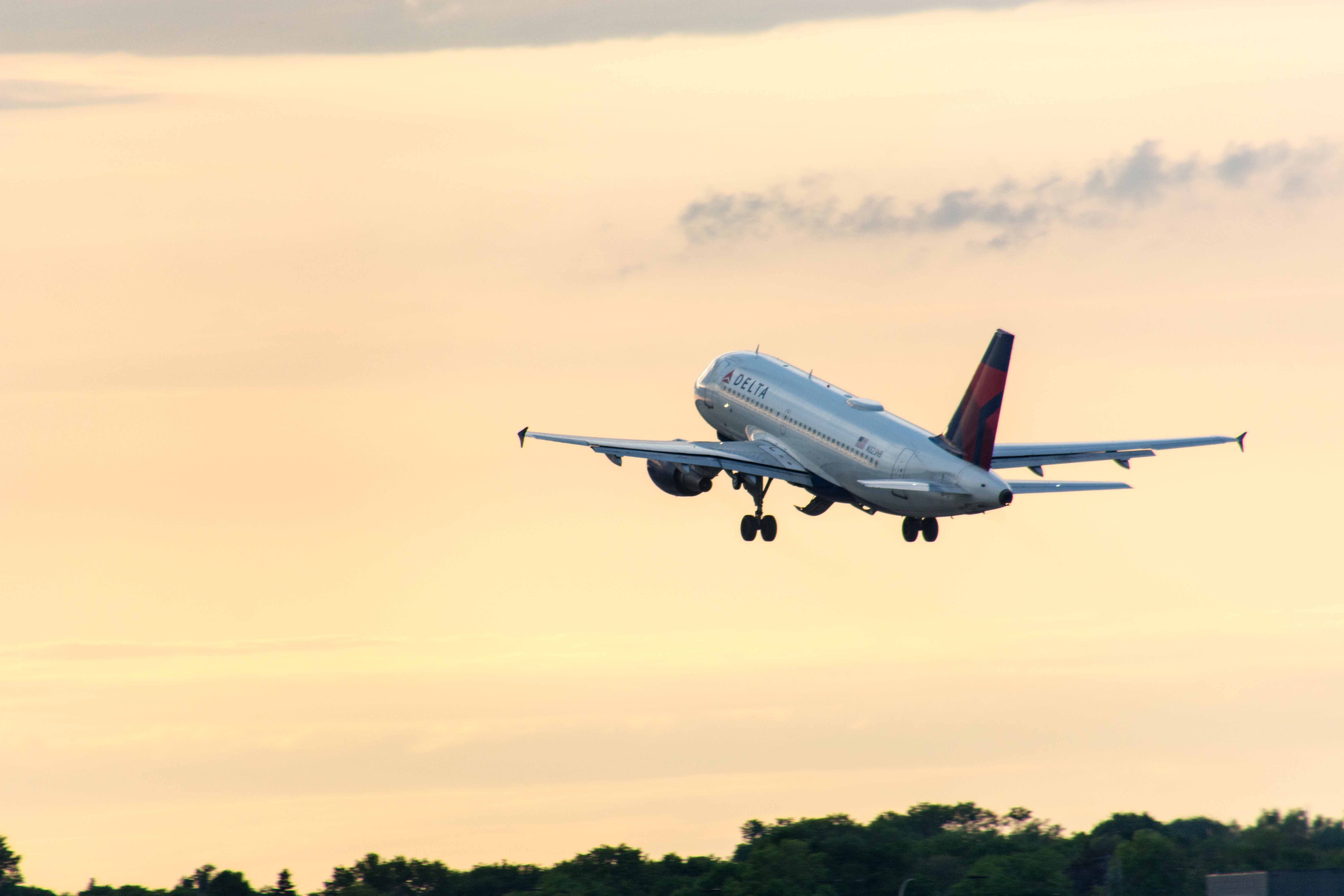 航空券の予約