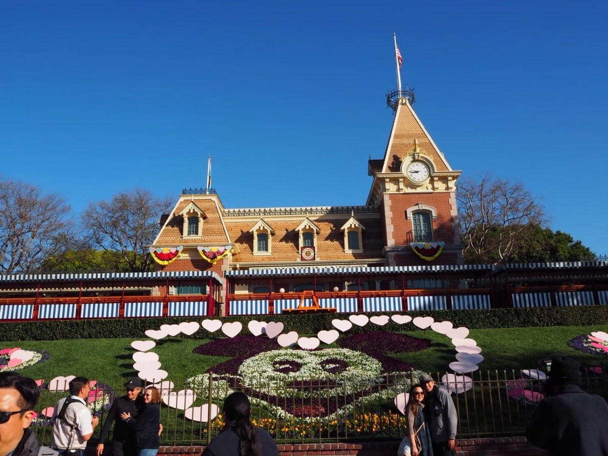 カリフォルニア・ディズニーランドエントランス