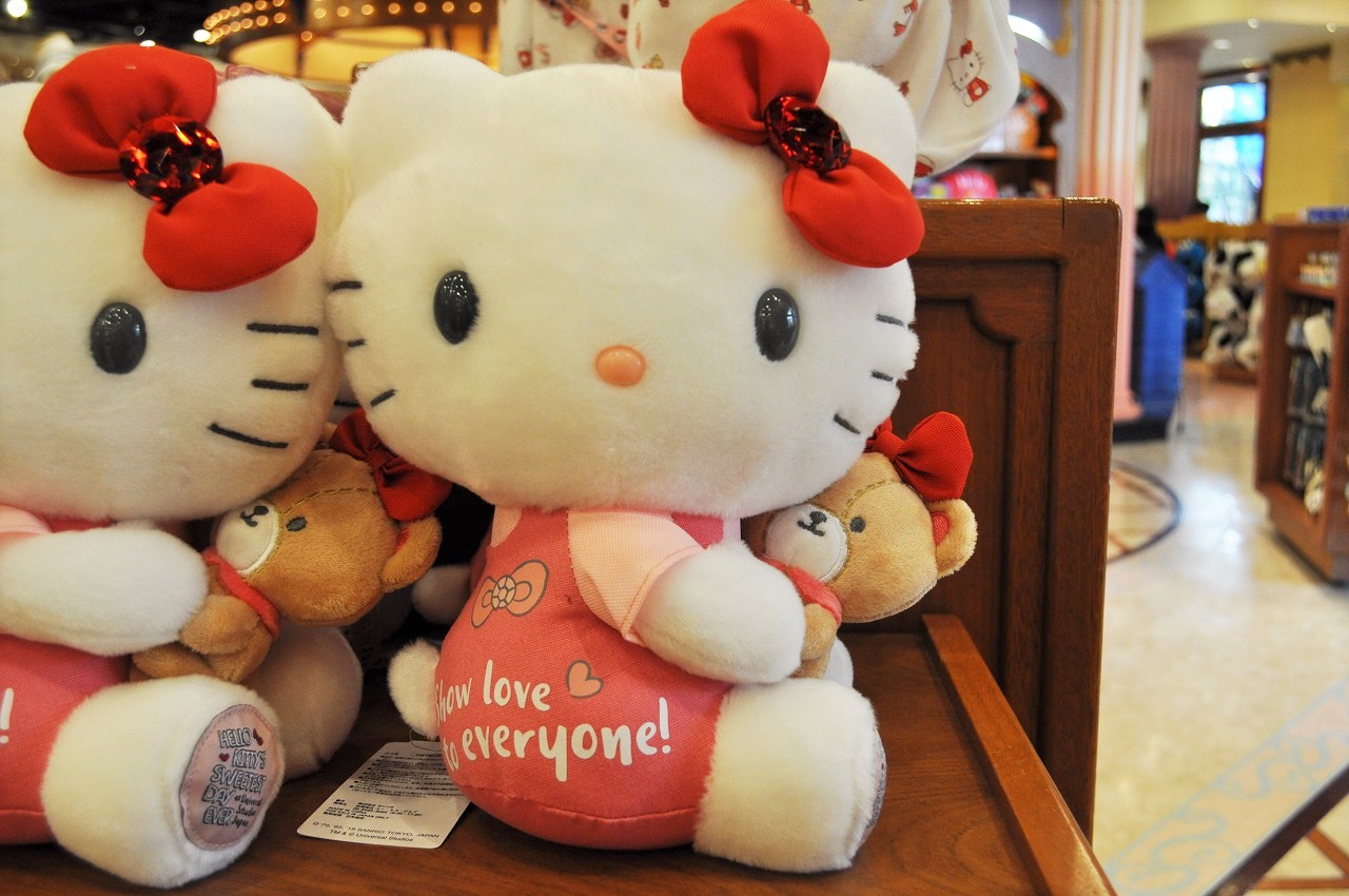 ハローキティ「Hello Kitty’s Sweetest Day Ever」ハローキティ＆タイニーチャムぬいぐるみ