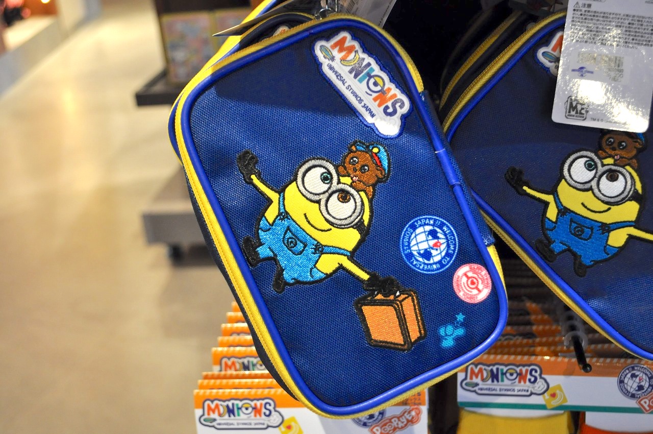 MINIONS TRAVELポーチ