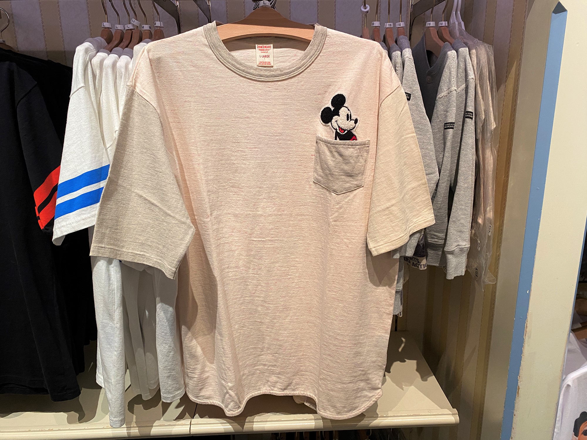 Tシャツ