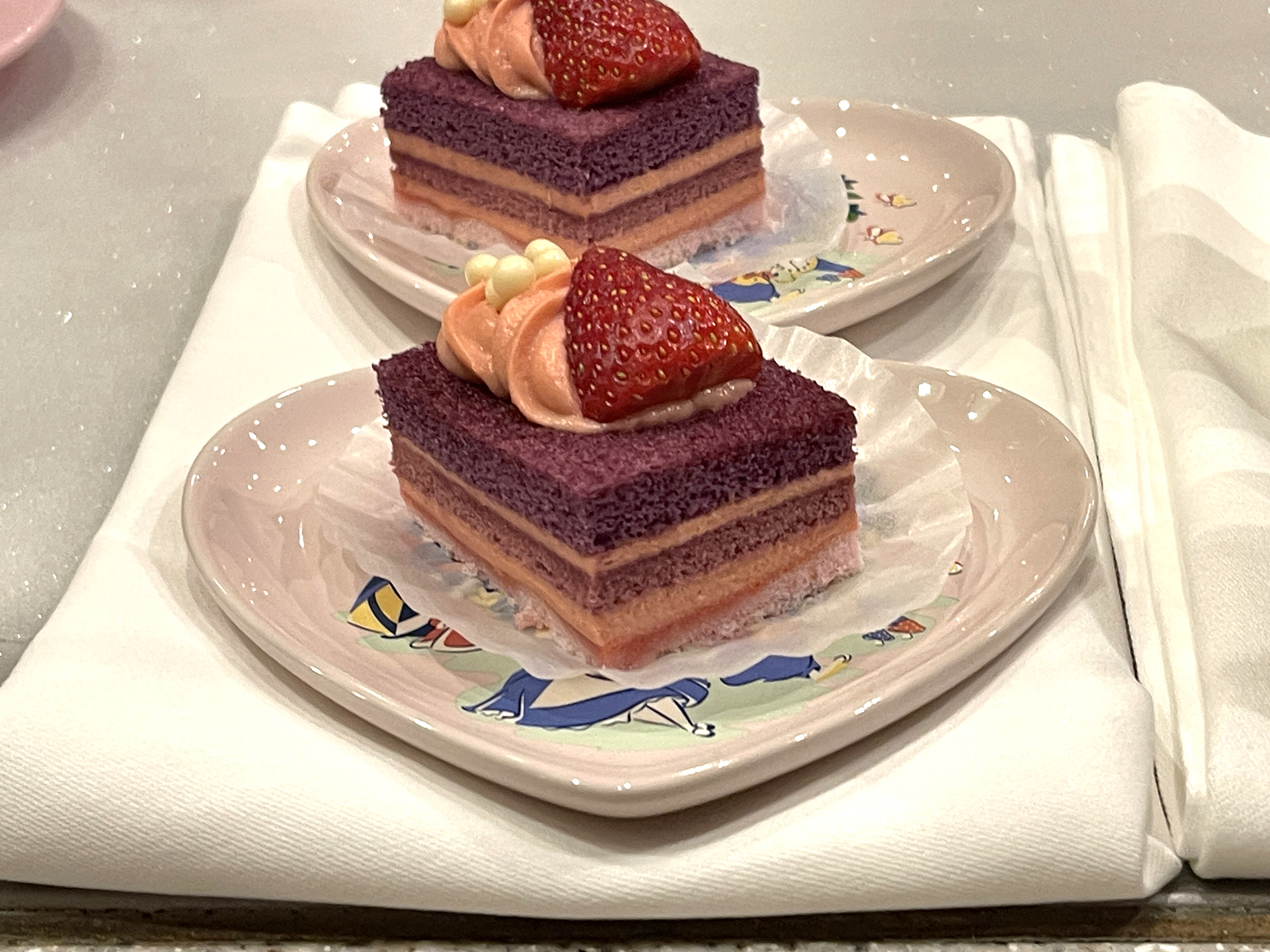 ストロベリークリームケーキ